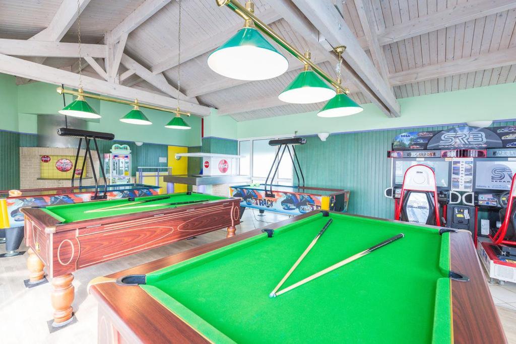 圣伊莱尔·德列 Camping Paradis Sol A Gogo酒店 外观 照片